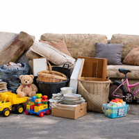 Containerdienst für Sperrmüll Höhl Containerdienst GmbH - Möbel, Holz, Matratzen und verschiedenen Haushaltsgegenständen zur Entsorgung.