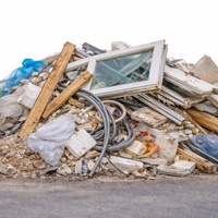 Containerdienst für Baustellenabfall Höhl Containerdienst GmbH - Kabel und Rohre, Holzreste, Holzsplitter, Sägespäne, Fensterrahmen mit Glasresten, Türen, Reste (Kleinmengen) von Gips- und Gipskartonplatten, Metalle wie z.B. Träger, Moniereisen, Reste (Kleinmengen) von Leichtbaustoffe, wie z.B. Bims, Porenbeton, Gasbeton (Ytong), Kunststoffe, Tapetenreste, Altfenster, Flachglas zur Entsorgung.